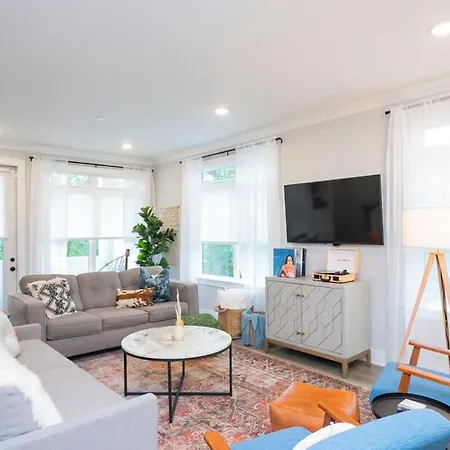 3 King Beds In Hip East Nash Home 1 Mile To Dwntn